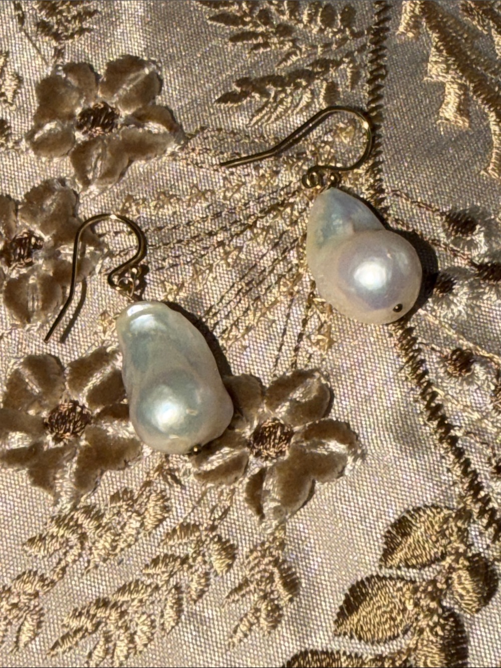 Exquisite baroque fresh water pearls large sterling gold plate overlay wires